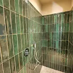 Luxury & Stylish 4bedroom, Centre Ldem1-1 Apartment