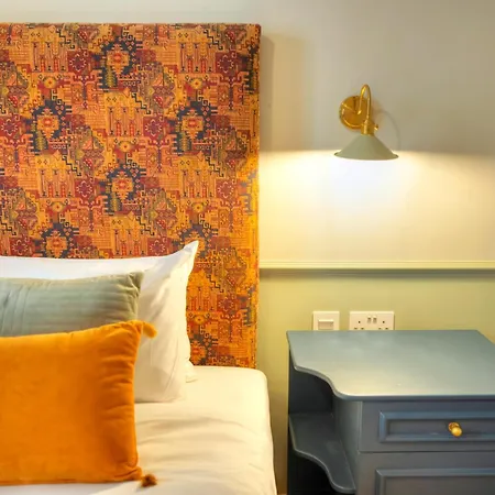 Luxury & Stylish 4bedroom, Centre Ldem1-1 *