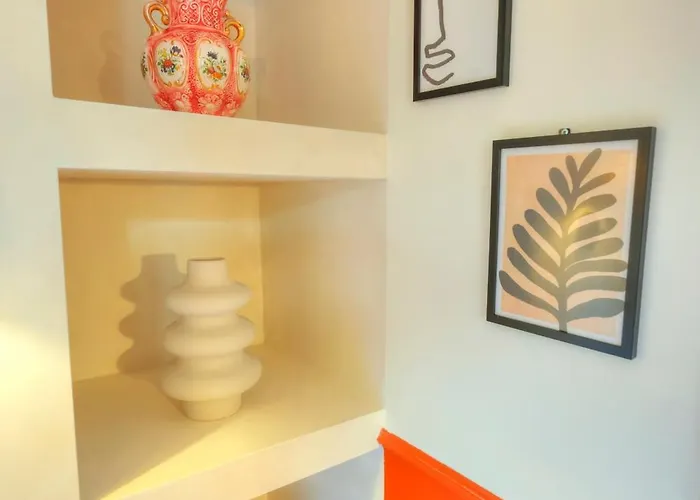 Luxury & Stylish 4bedroom, Centre Ldem1-1