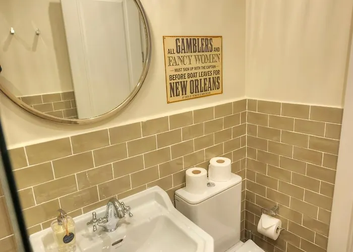 Luxury & Stylish 4bedroom, Centre Ldem1-1 *